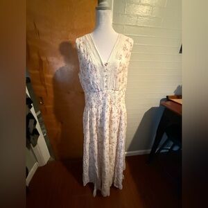 Chic Floral Sleeveless Maxi Dress